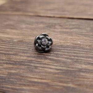 Sterling‎ edwardian bloom charm